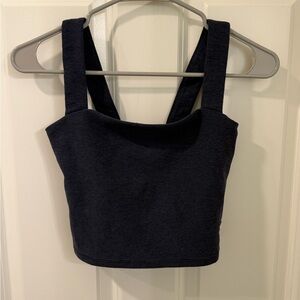 Vuori halo square neck crop tank navy Heather XS